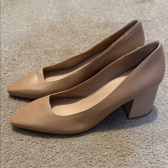 27 EDIT Naturalizer Classic Beige Heels - Picture 11 of 11